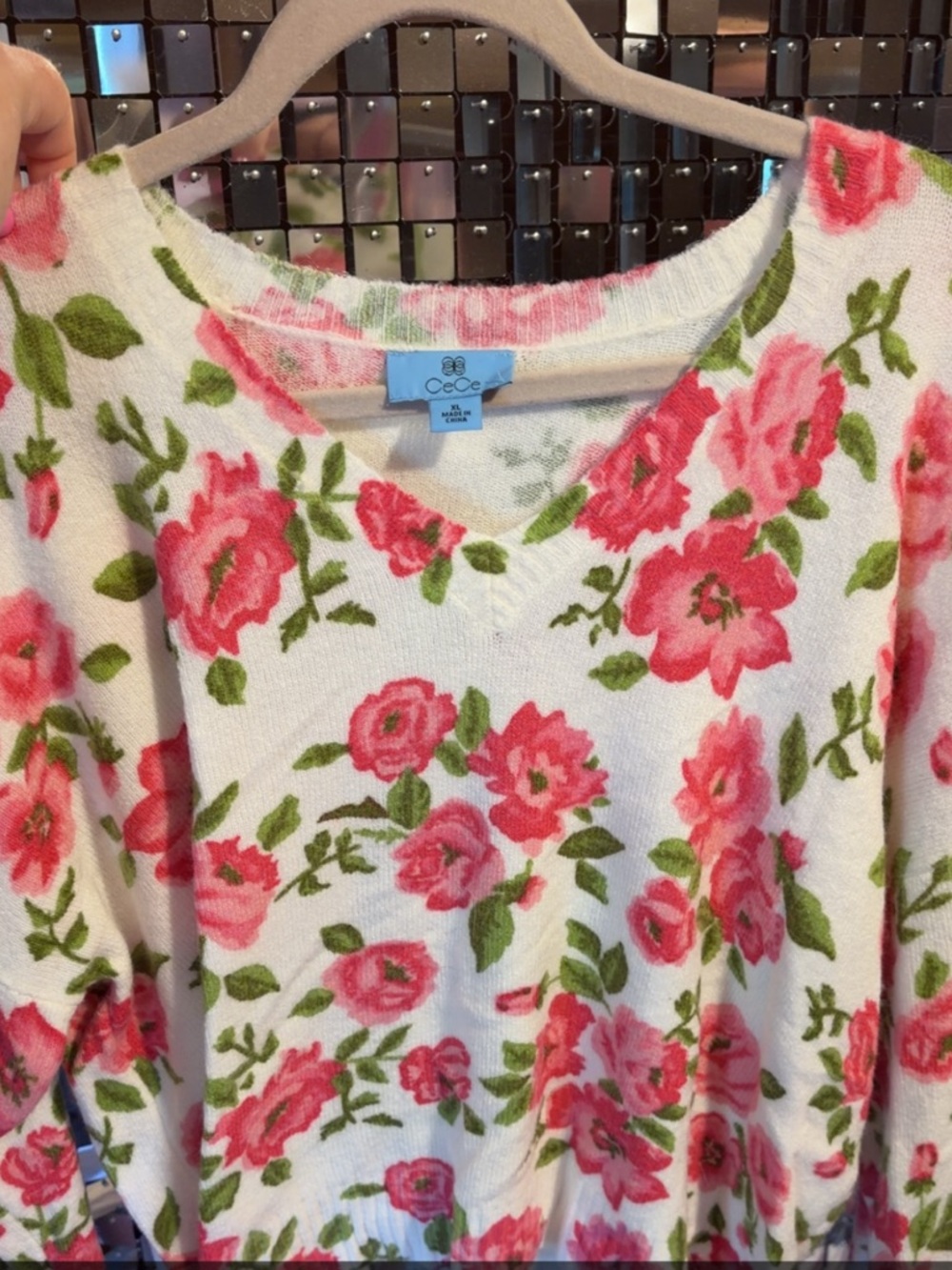 CeCe White Sweater with Pink Floral V-Neck XL NEW